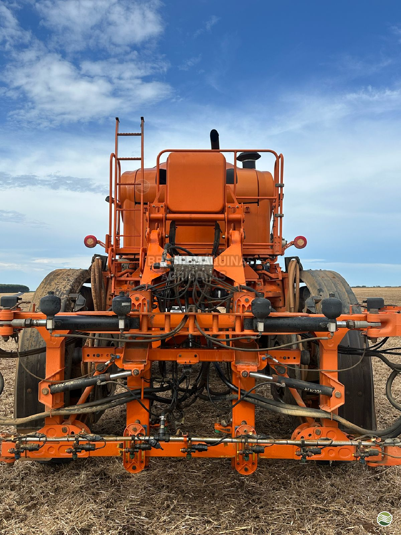 PULVERIZADOR JACTO UNIPORT 3030 Tração 4x4 Brasil Máquinas Agrícolas LUCAS DO RIO VERDE MATO GROSSO MT